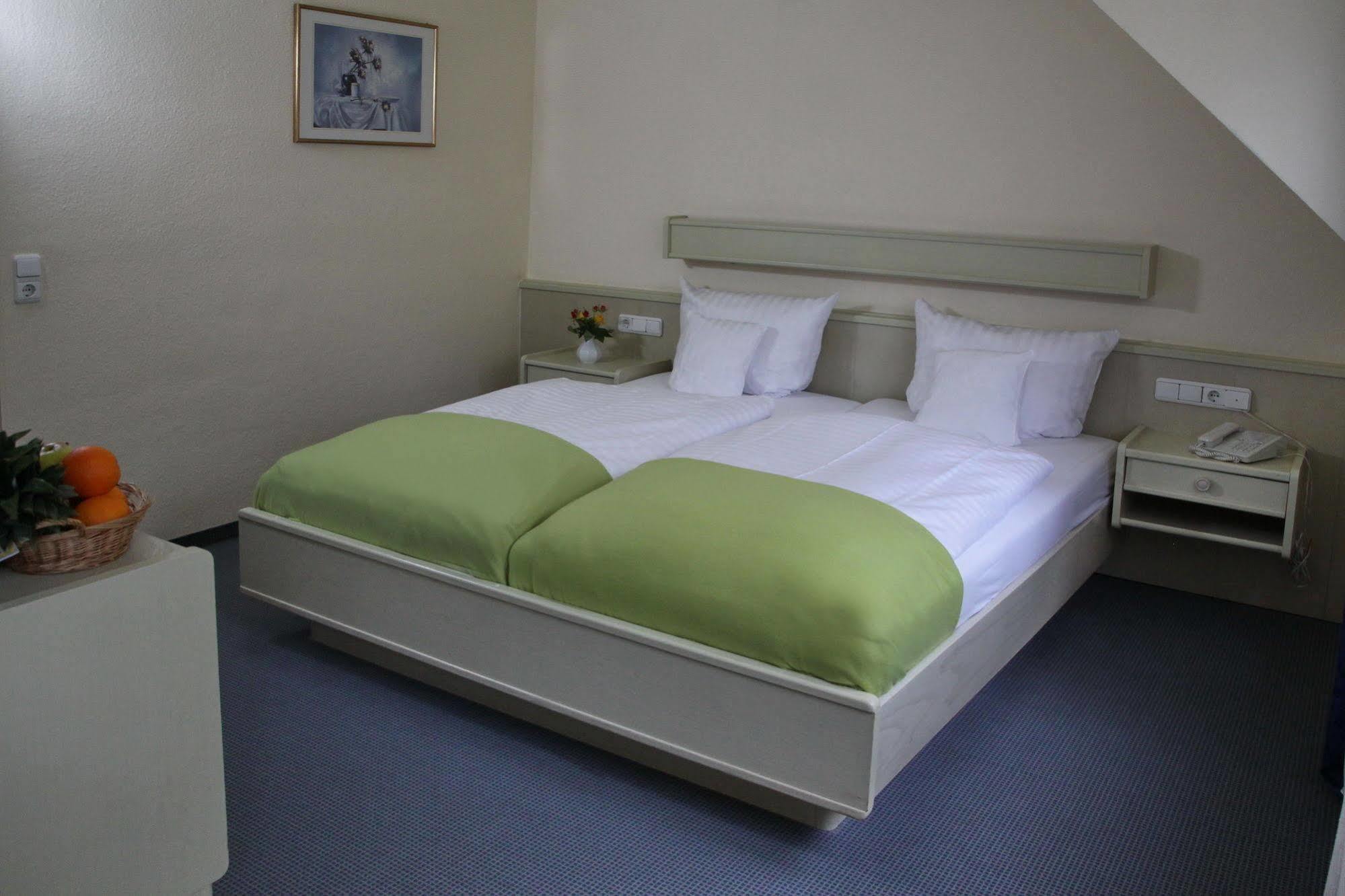 Waldhotel Wilhelmshoehe Freudenberg  Buitenkant foto